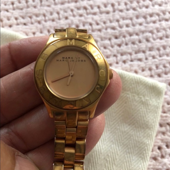 Marc Jacobs Rose Color Watch - Picture 3 of 4